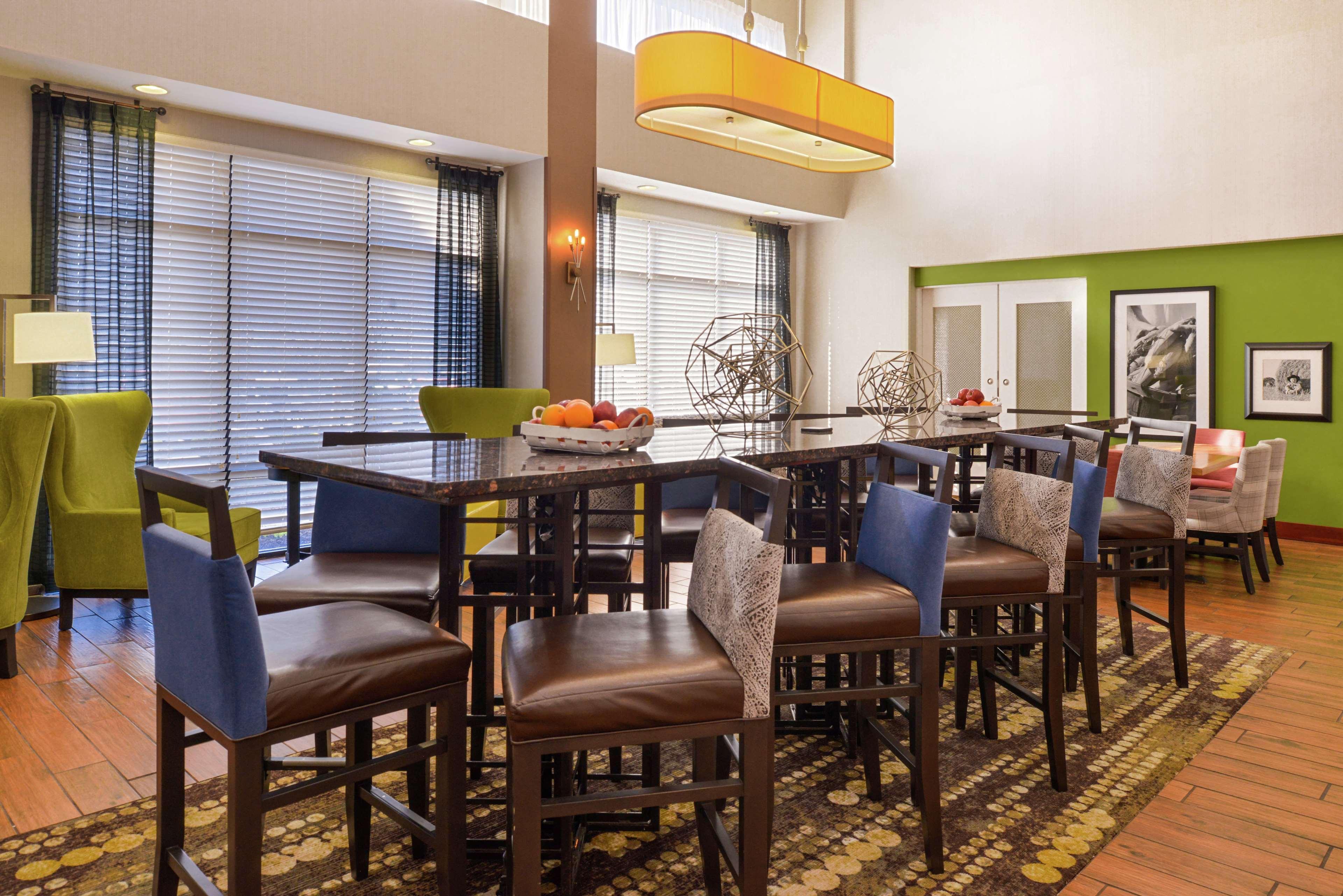 Hampton Inn & Suites Wilmington Exterior foto